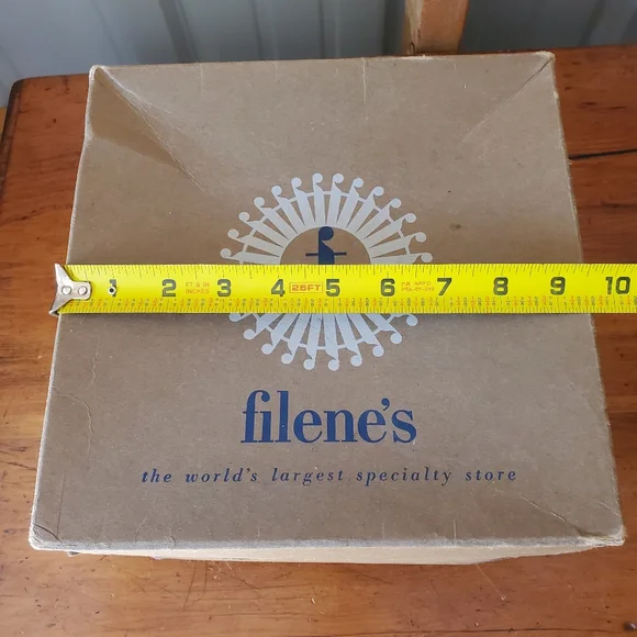 *SOLD* Vintage Betmar (New York) Ladies Cloche/Bucket Hat W/Original Box - Picture 11 of 13